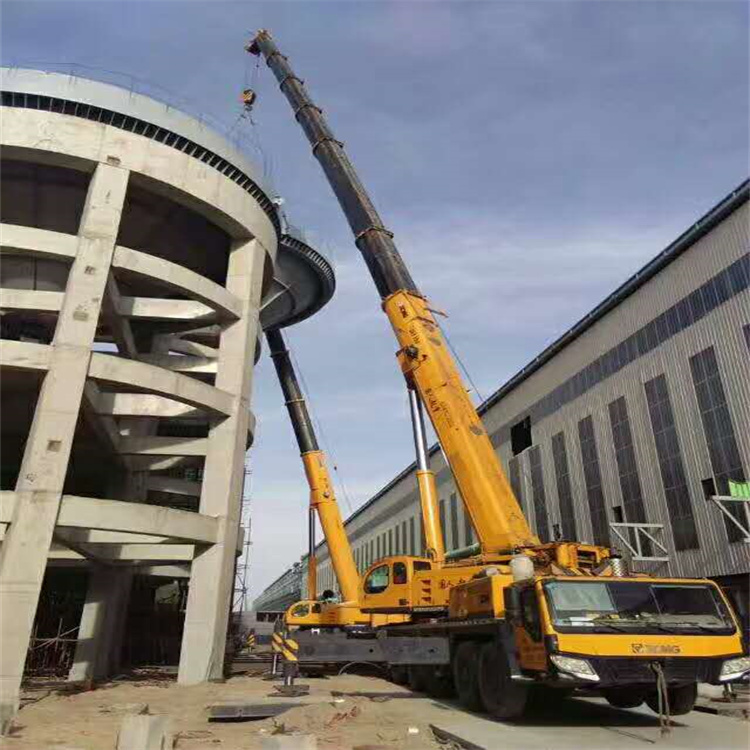 张家口张家口商场大型空调机组吊装（高空）吊装现场实拍
